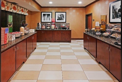 Hampton Inn Manhattan image 2